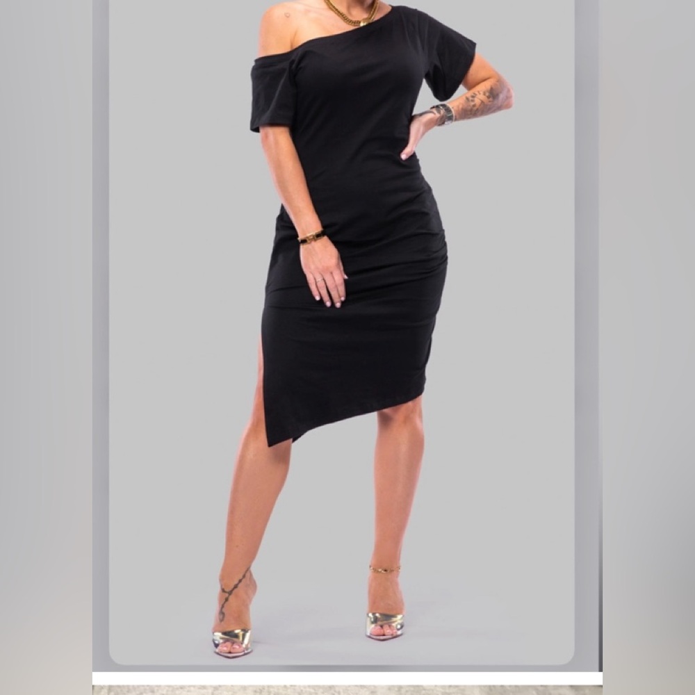 New ByEgreis off shoulder Black Dress